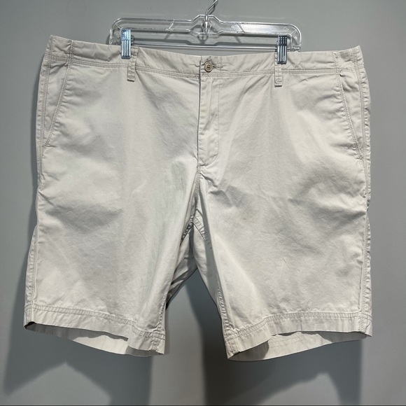 Dockers Flat front shorts for men size 44 - Picture 1 of 10